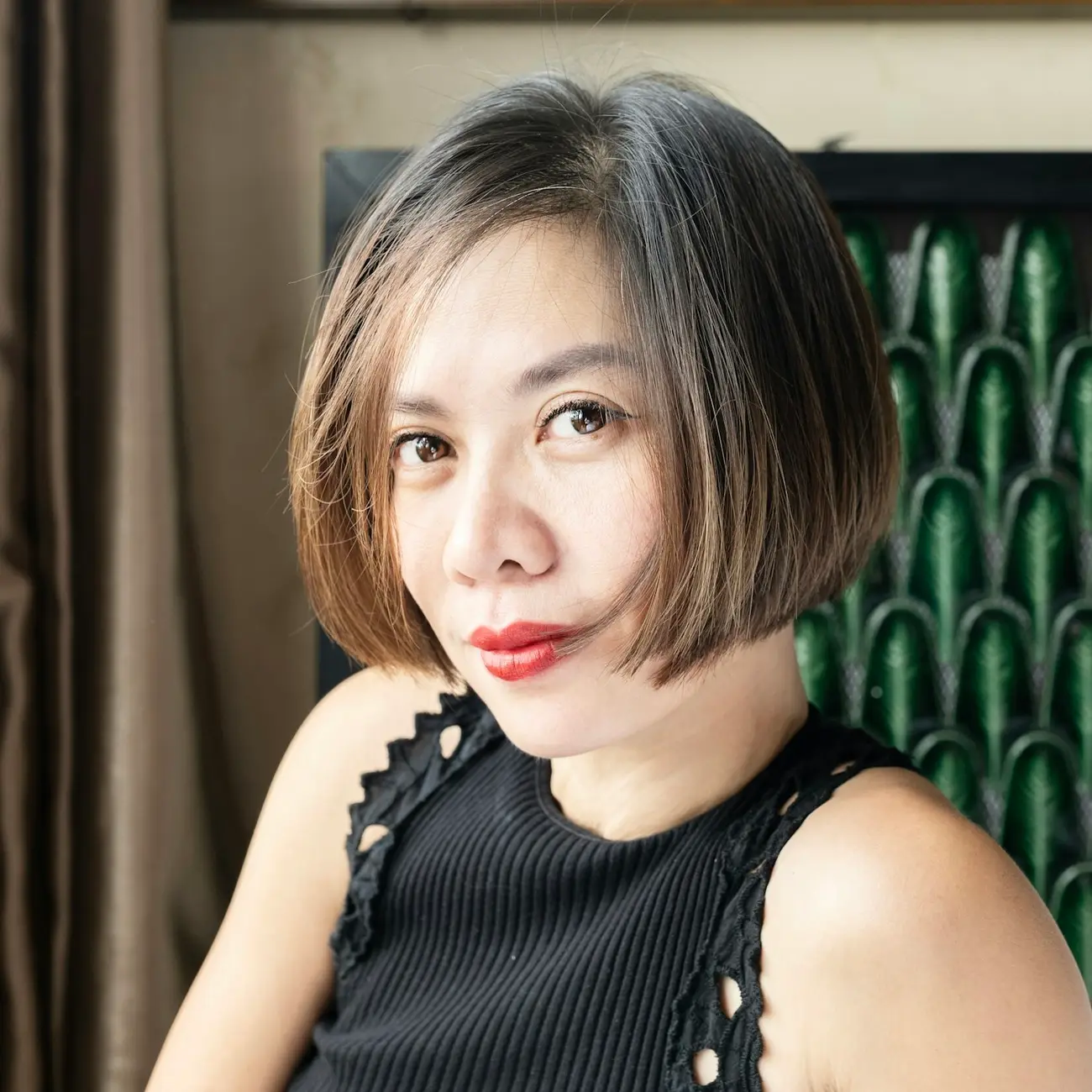 Portrait with a softly shaped chin-length bob